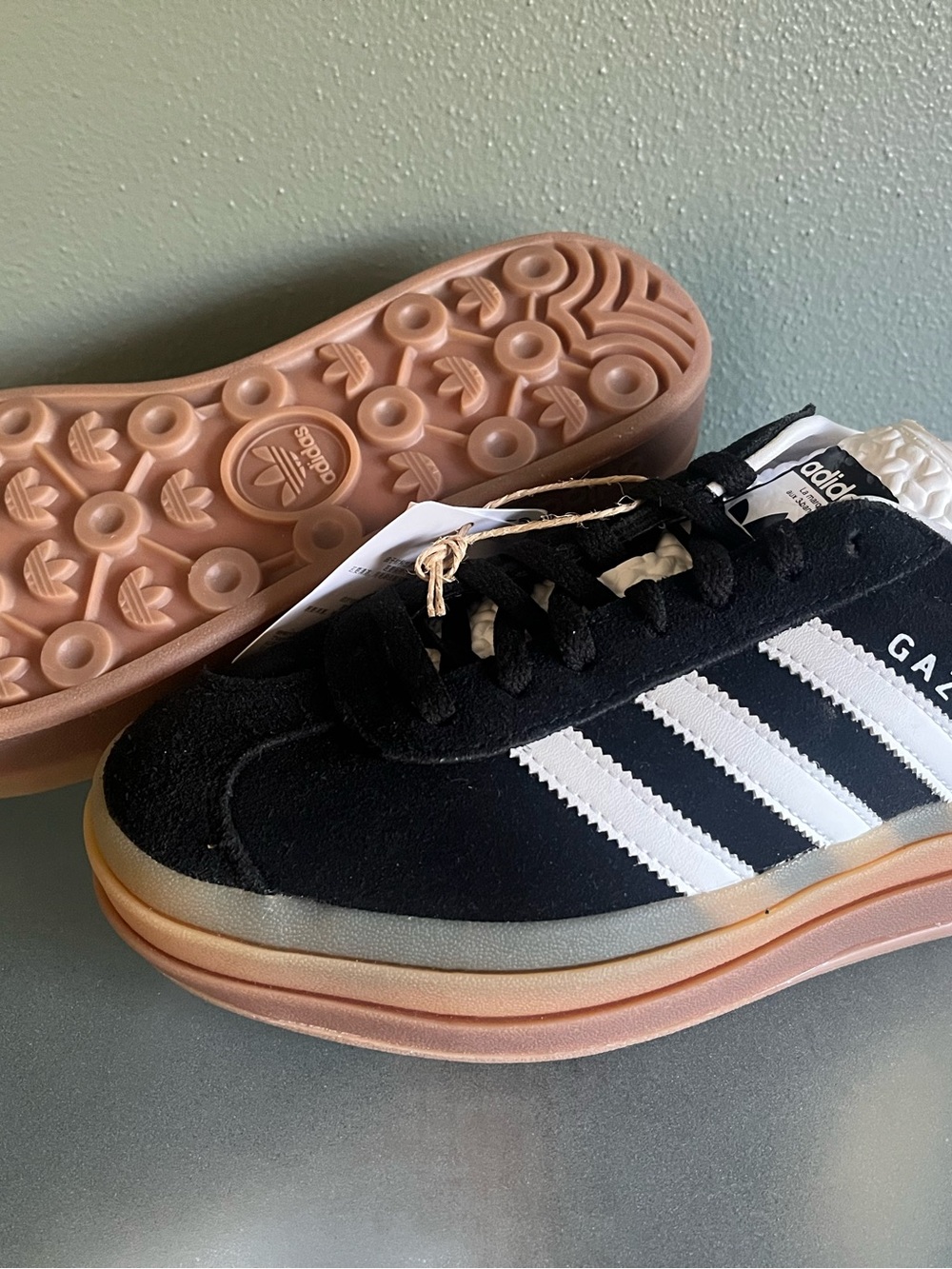 Adidas Gazelle Bold W Black White Gum Platform Sneakers Women’s 7 NWT